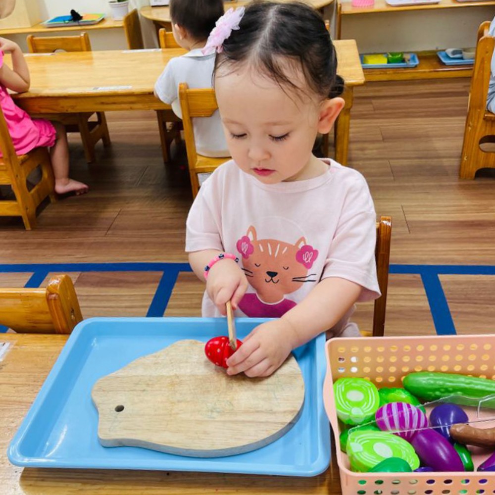 Những lợi ích mà giáo cụ Montessori mang lại