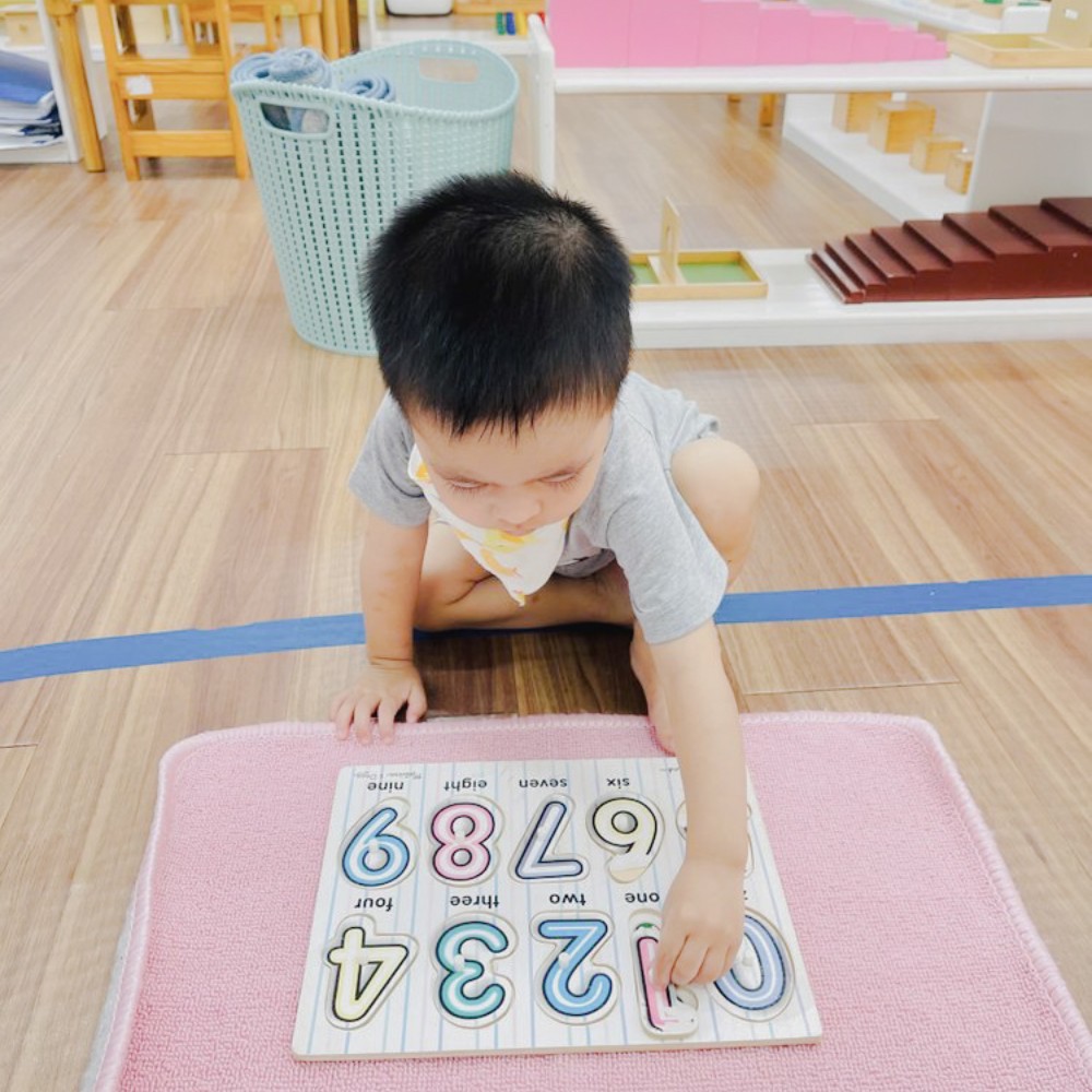 Làm đồ chơi học chữ và số