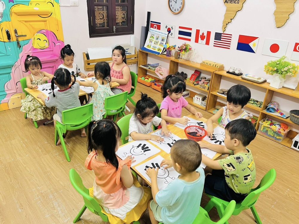 Mầm non Montessori Đô Rê Mon
