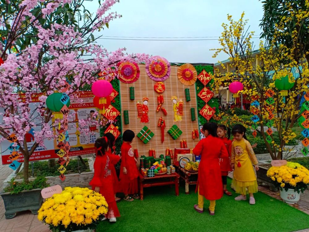 Không khí Tết Nguyên Đán tại trường mầm non