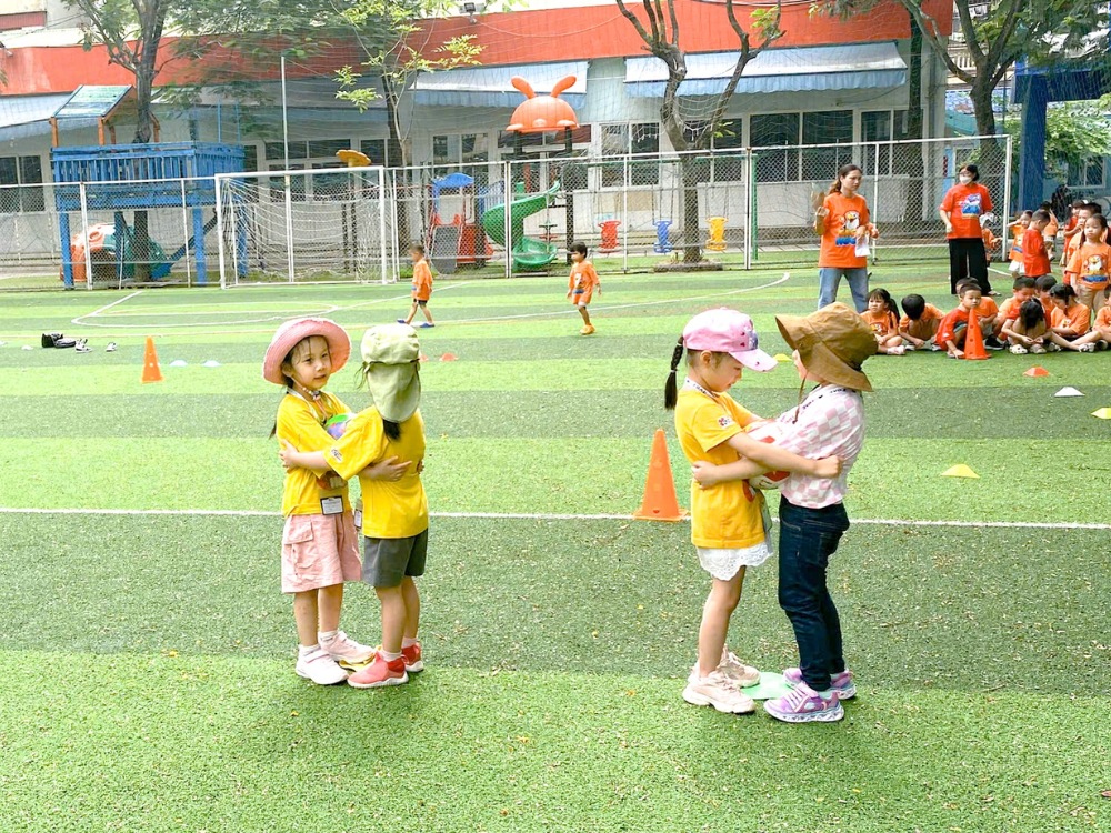 Khuôn viên trường học