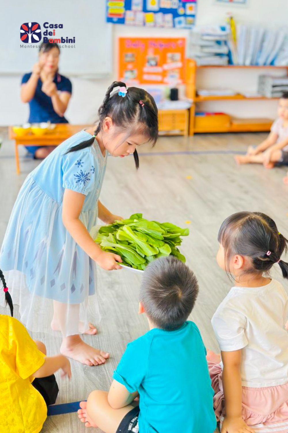 phuong phap reggio emilia 3.3 Được học tập chủ động qua tương tác với bạn bè