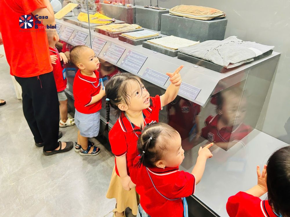 Được khuyến khích khám phá, đặt câu hỏi và tìm cách giải quyết vấn đề