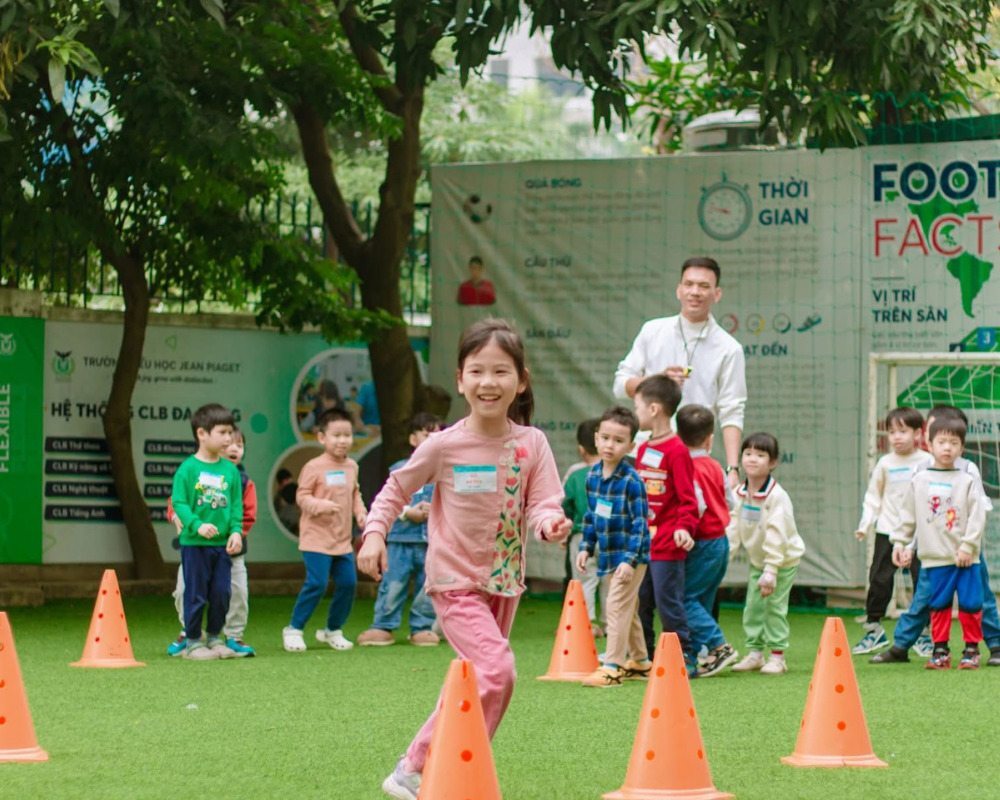 Tổ chức các hoạt động vui chơi tại trường tiểu học lành mạnh, an toàn