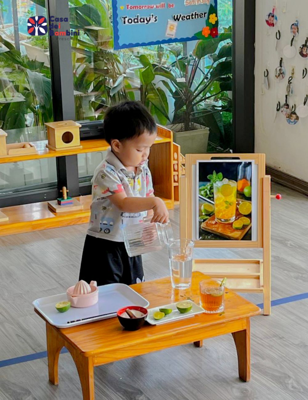 Giáo cụ Montessori thực hành cuộc sống là gì