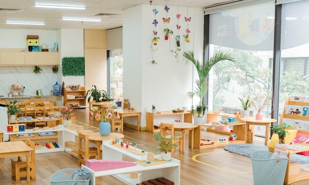 Trang trí trên tường đơn giản