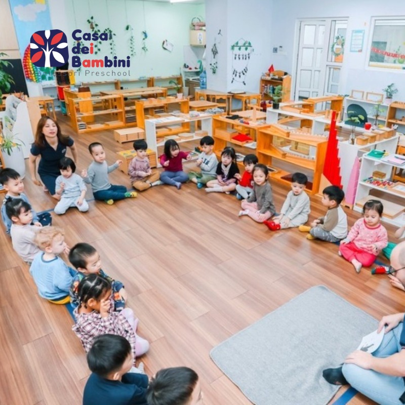 Trang trí lớp học Montessori: Nguyên tắc, ý tưởng và lưu ý quan trọng
